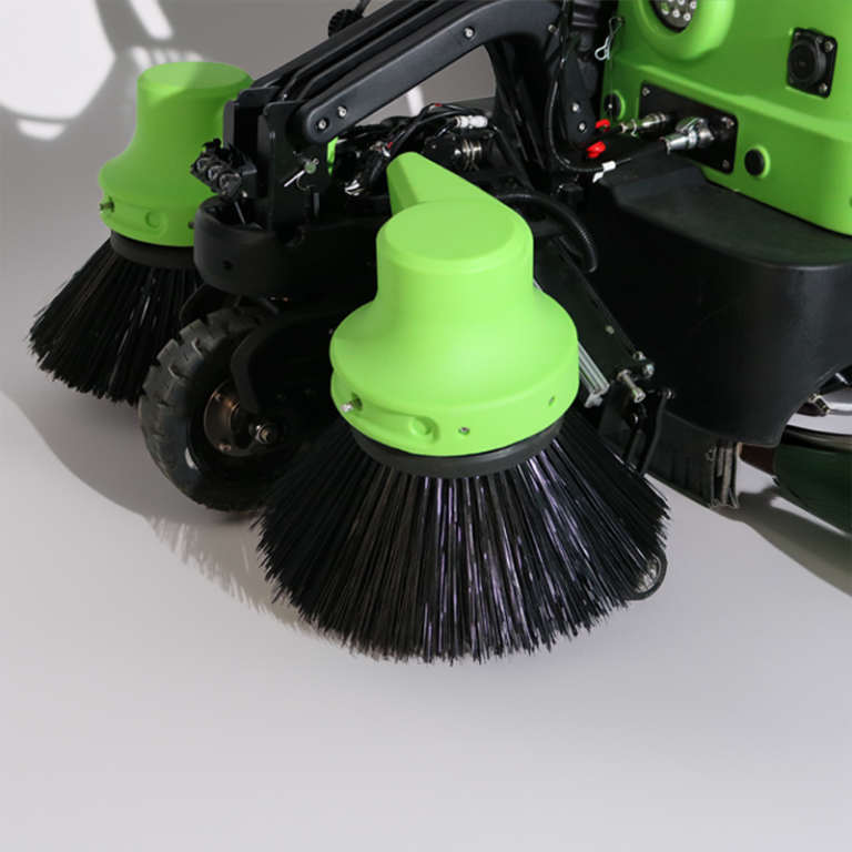 ride on sweeper